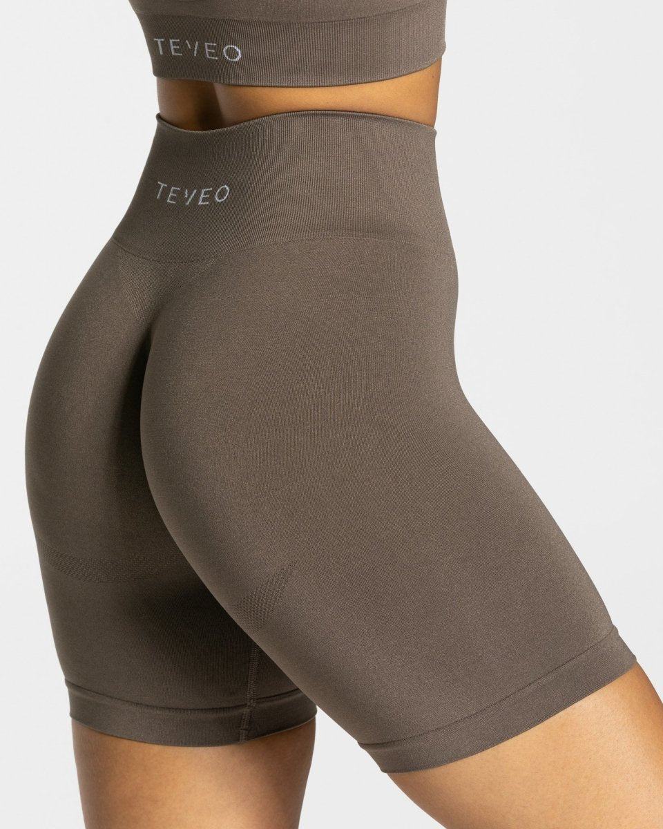 Classy Seamless Shorts "Taupe" - TEVEO