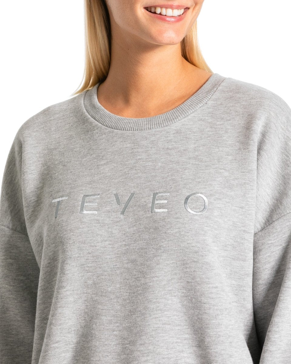 Iconic Oversized Sweater "Grau" - TEVEO